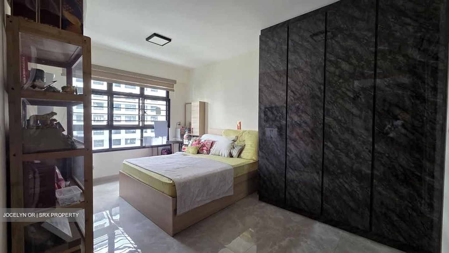 Tampines Street 61 (Tampines), Multi Generation #558618291